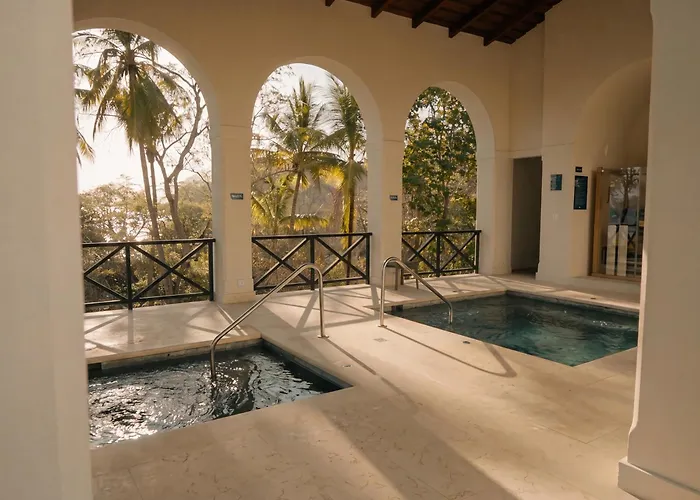 Reunion Wellness & Retreats Playa Danta