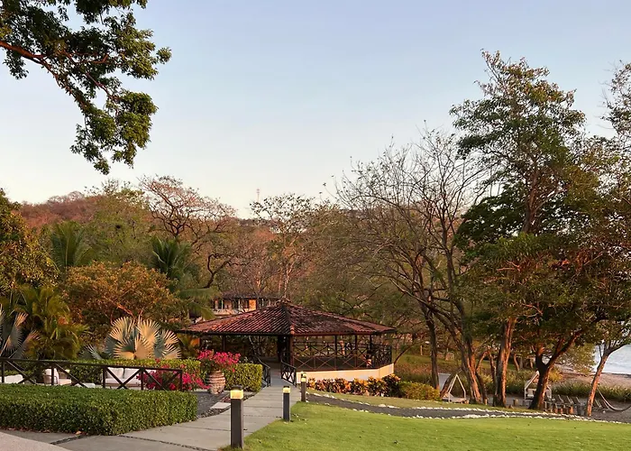 Reunion Wellness & Retreats Hotel