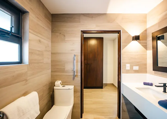 Reunion Wellness & Retreats Hotel 4*